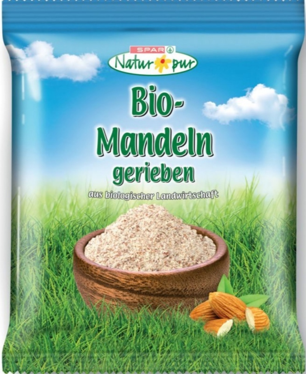 Bio-Mandeln gerieben
